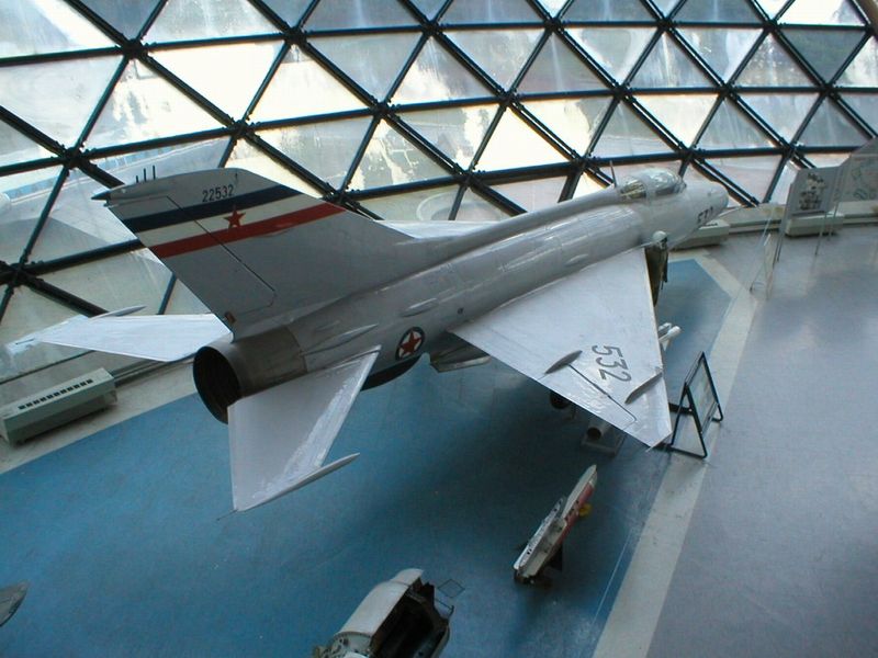 File:Mig-21 yu.JPG