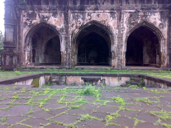 File:Mosque of Dabhol.jpg