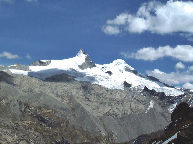 File:Nevado pariacaca.jpg