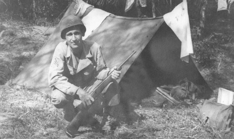 File:Pup Tent at Fort Benning-Overstreet.jpg