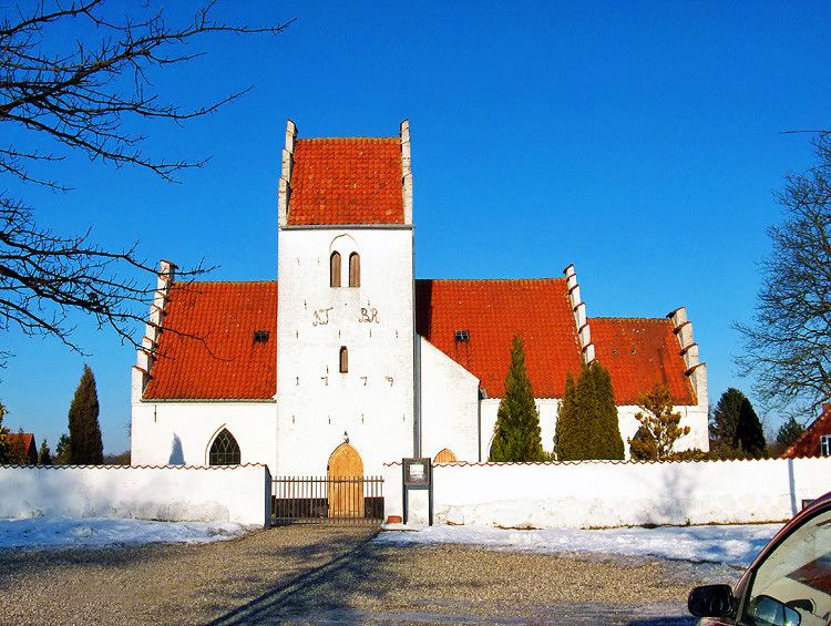 File:Rønnebæk kirke (Næstved).jpg