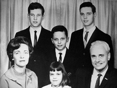 File:Robison Family Murders 1968.jpg