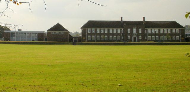 File:Bassaleg School - geograph.org.uk - 1869461.jpg