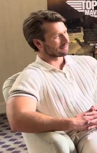 File:Glen Powell, 2022 (2).png