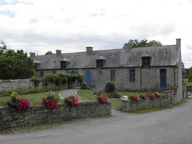 File:La Chapelle-de-Brain (35) Mairie.jpg