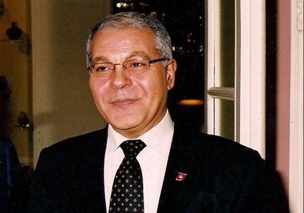 File:Mezri Haddad.jpg