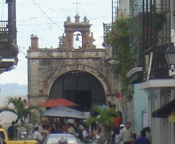 File:Capilla de Cristo.jpg