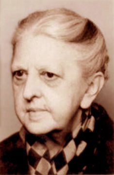 File:Irena Krępeć (cropped).jpg