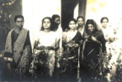 File:Lady Brabourne College students.jpg