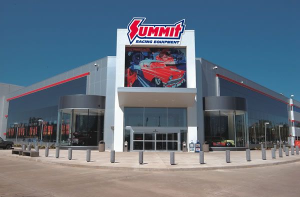 File:Summit Racing Equipment Retail Store.jpg