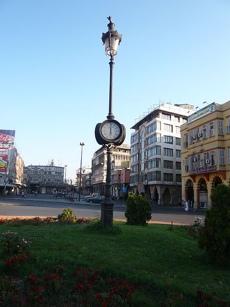 File:The Old Clock.jpg