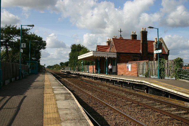 File:Thurston Railway Station.jpg