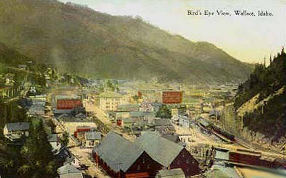 File:Wallace, Idaho in 1900.jpg