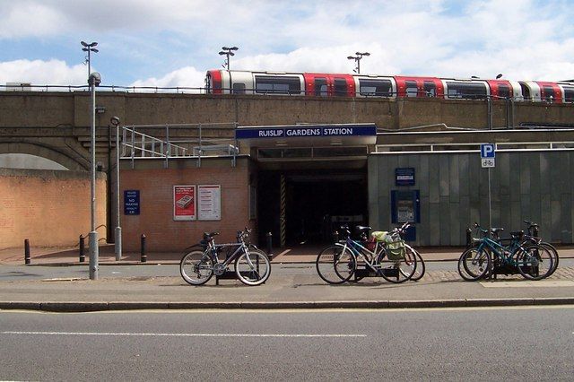 File:Ruislip Gardens Station.jpg