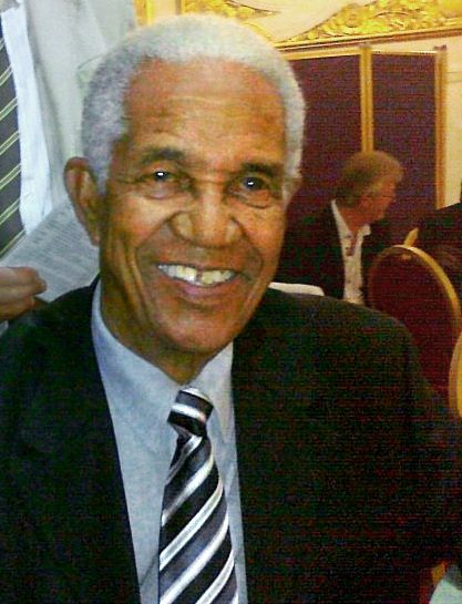 File:Sir Garry Sobers 2012.jpg