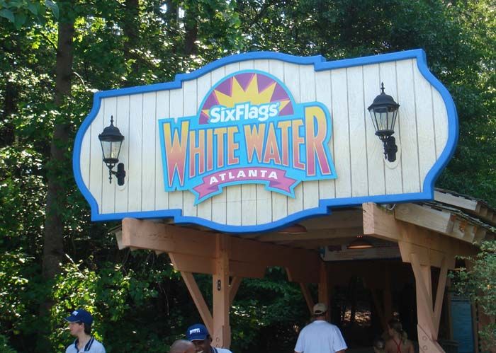 File:Six Flags Whitewater Atlanta Entrance.jpg