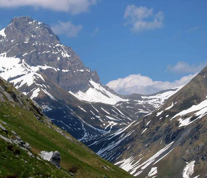 File:Surenenpass.jpg