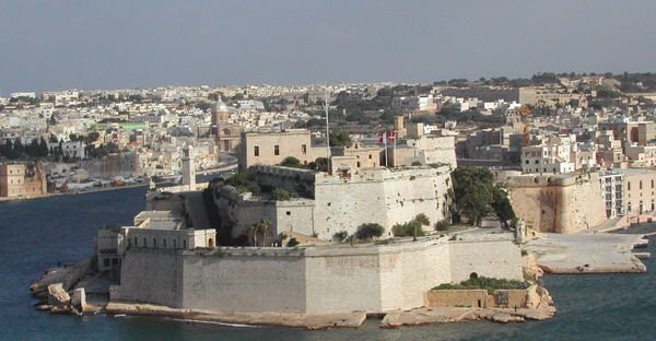 File:Birgu.jpg