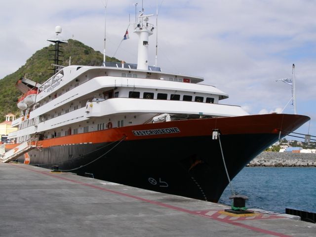 File:Easycruise One.jpg