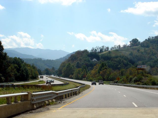 File:GSMEthroughWaynesville.jpg