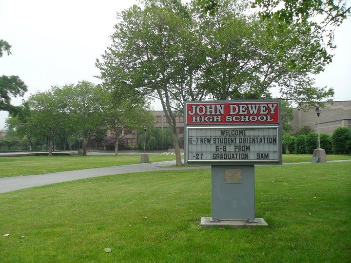 File:John Dewey HS 13 acre campus.jpg