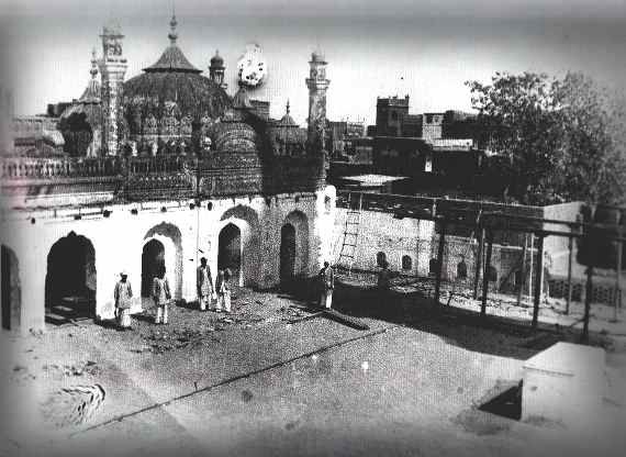 File:Old Masjid Aqsa Qadian.jpg