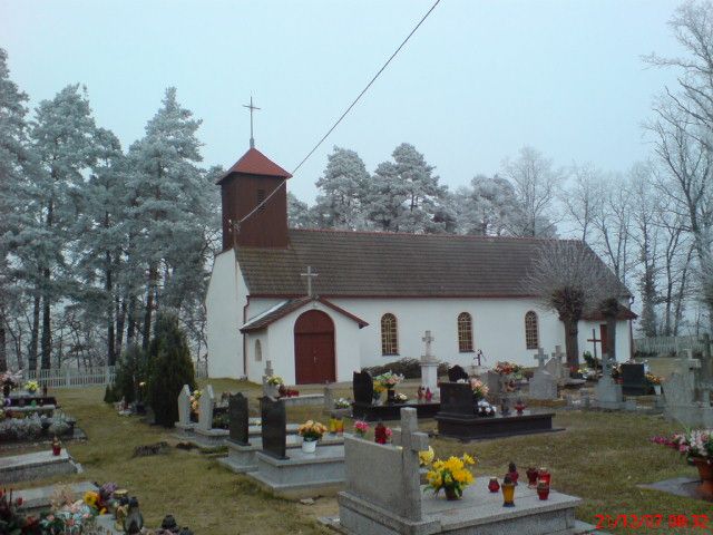 File:POL Church in Pasternik.JPG