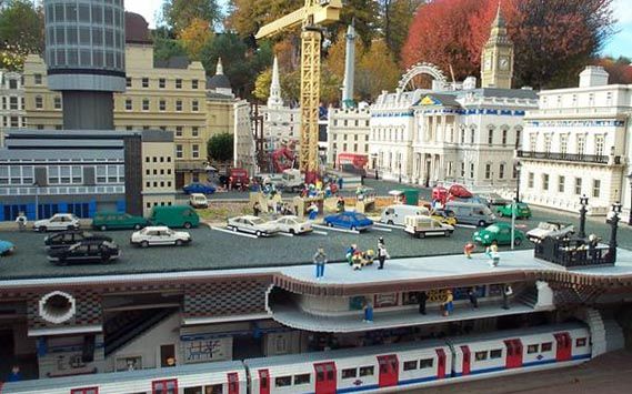 File:Tube legoland.jpg