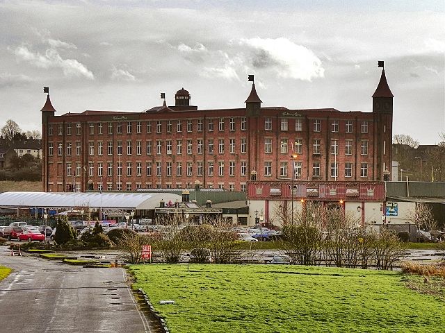 File:Canal Mill (Botany Bay), Chorley-geograph-2779832.jpg