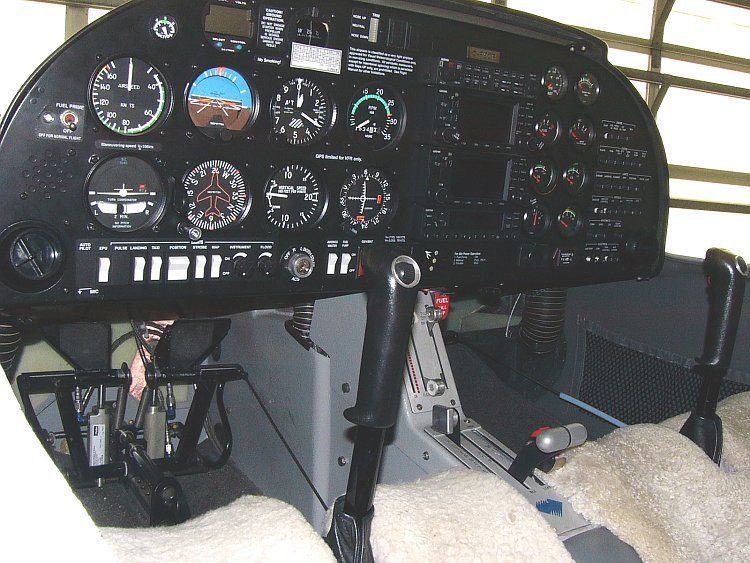 File:Diamond DA20C1 Instrument Panel.jpg