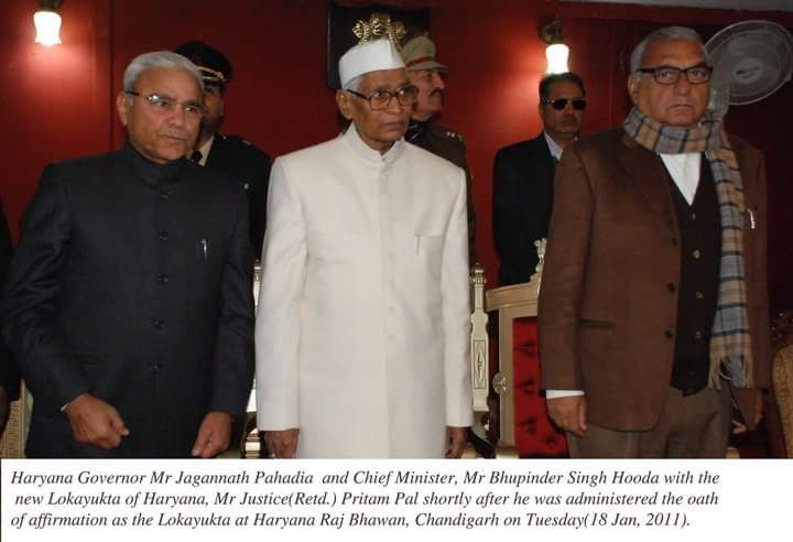 File:Justice Pritam Pal taking oath.jpg