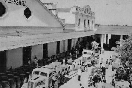 File:Plaza de la Virgen de la Amargura.jpg