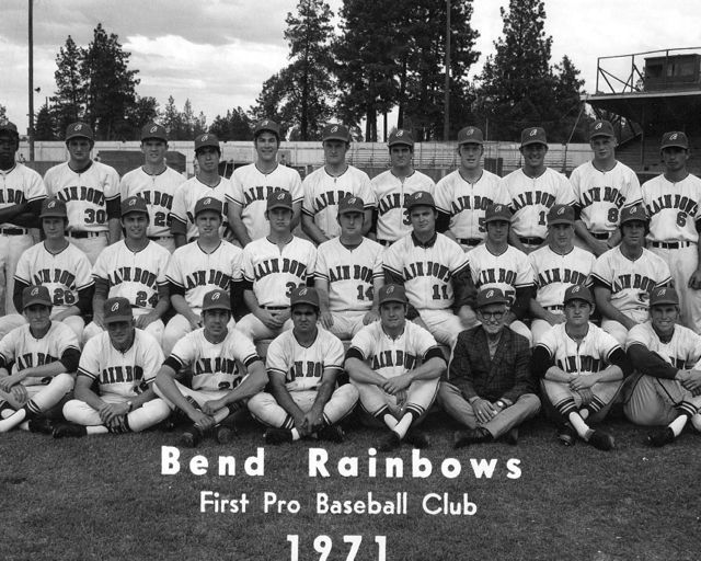 File:Bend Rainbows.jpg