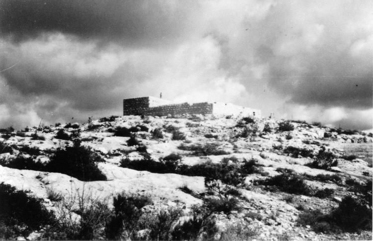 File:Deir el-Hawa 1948.jpg