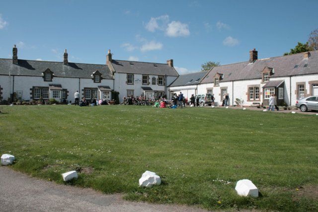 File:Low Newton-by-the-Sea - geograph.org.uk - 427349.jpg