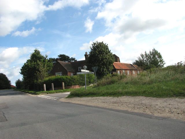 File:Matlaske old school house.jpg