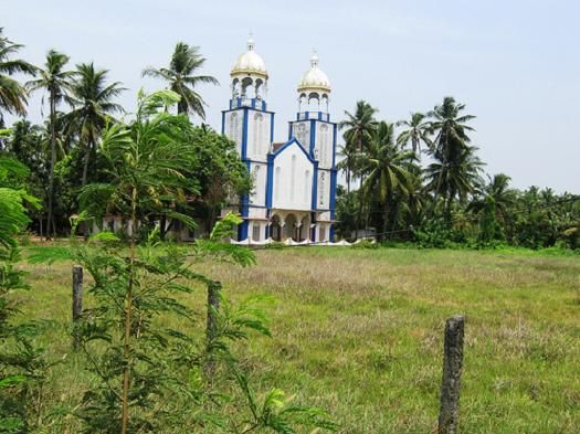 File:RCchurch, Cherukunnu.jpg