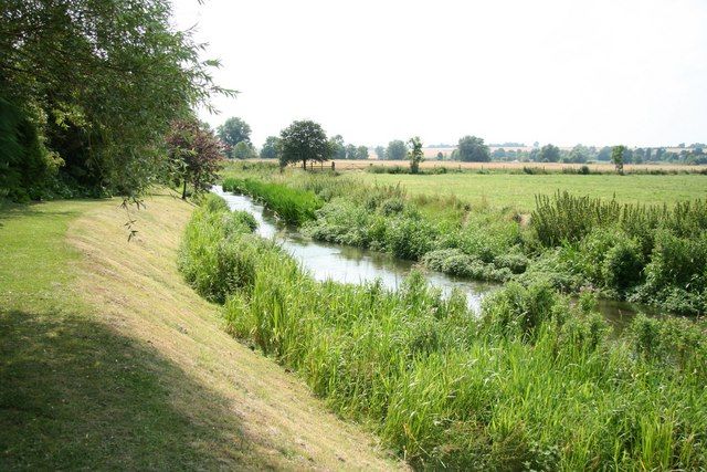 File:River Gwash - geograph.org.uk - 903043.jpg