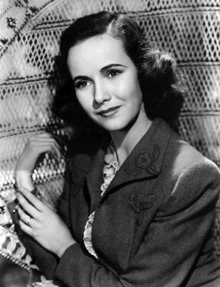 File:Teresa Wright 1942.jpg