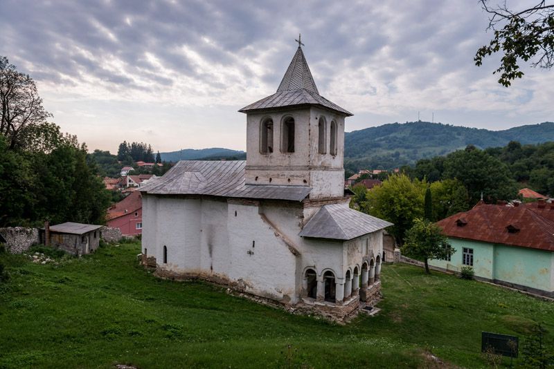 File:Baia de Aramă Monastery - Ext4.jpg