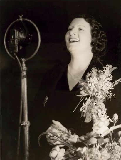 File:Gladys Moncrieff 2.jpg