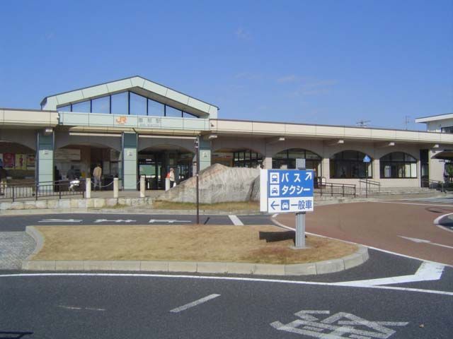 File:JRC chuo main line Ena station 01.jpg