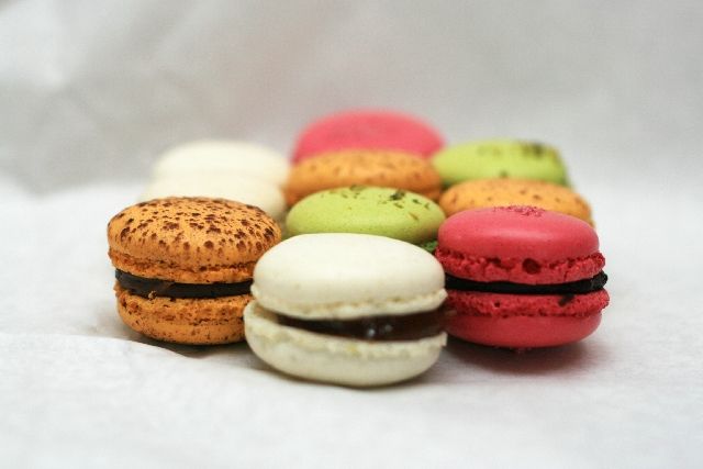 File:Macaron, Hungary, May 2010.jpg