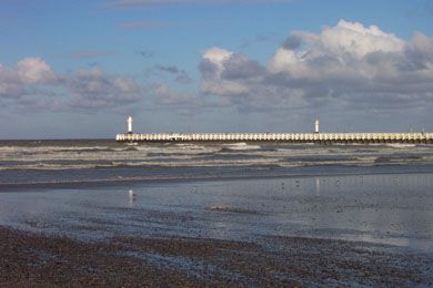 File:Nieuwpoort-pier.jpg