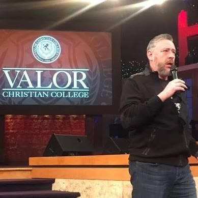 File:Pastor Valor.jpg