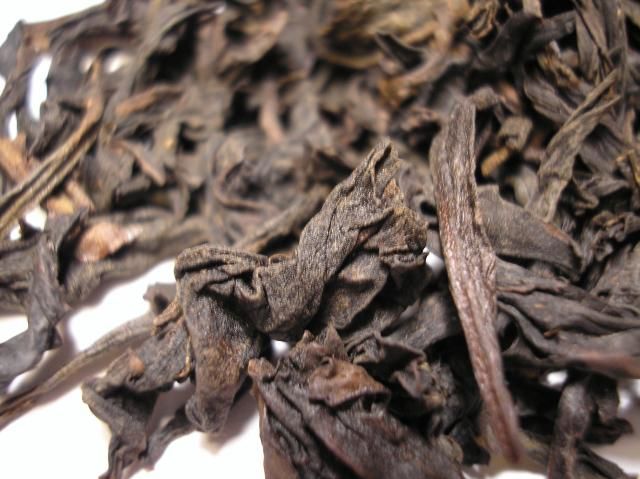 File:Rou Gui (Traditional) Oolong tea leaf close.jpg