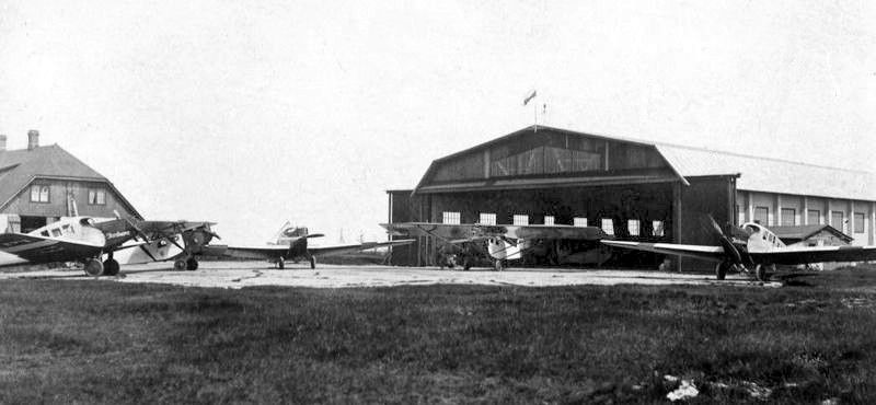 File:Aeronaudi angaar Lasnamäel 1925.jpg