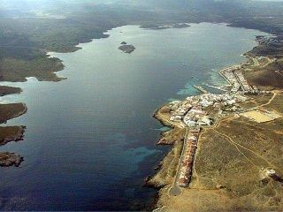 File:Bay of Fornells, Minorca.jpg