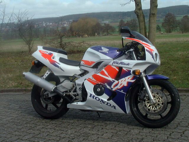 File:CBR400RR NC29.jpg