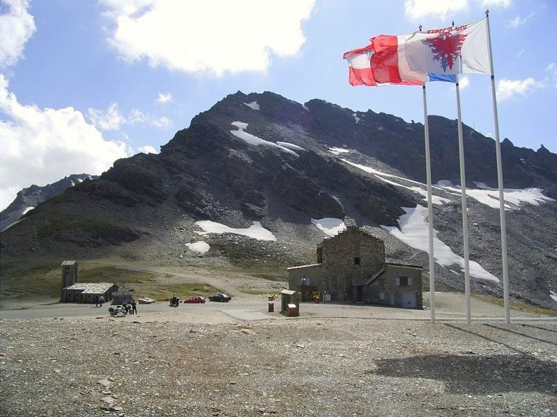 File:ColDeLIseran.jpg